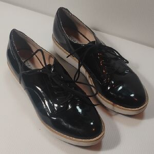 Steve Madden Women's Patent Leather Lace-up Size 7.5